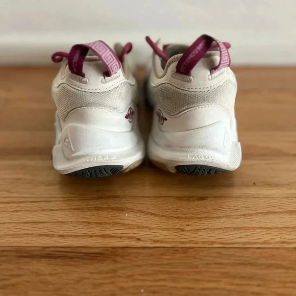 Nike Giannis Immortality 2 Youth Sail Rattan DM0825-100 Shoes/Sneakers Size 4 - Picture 4 of 7